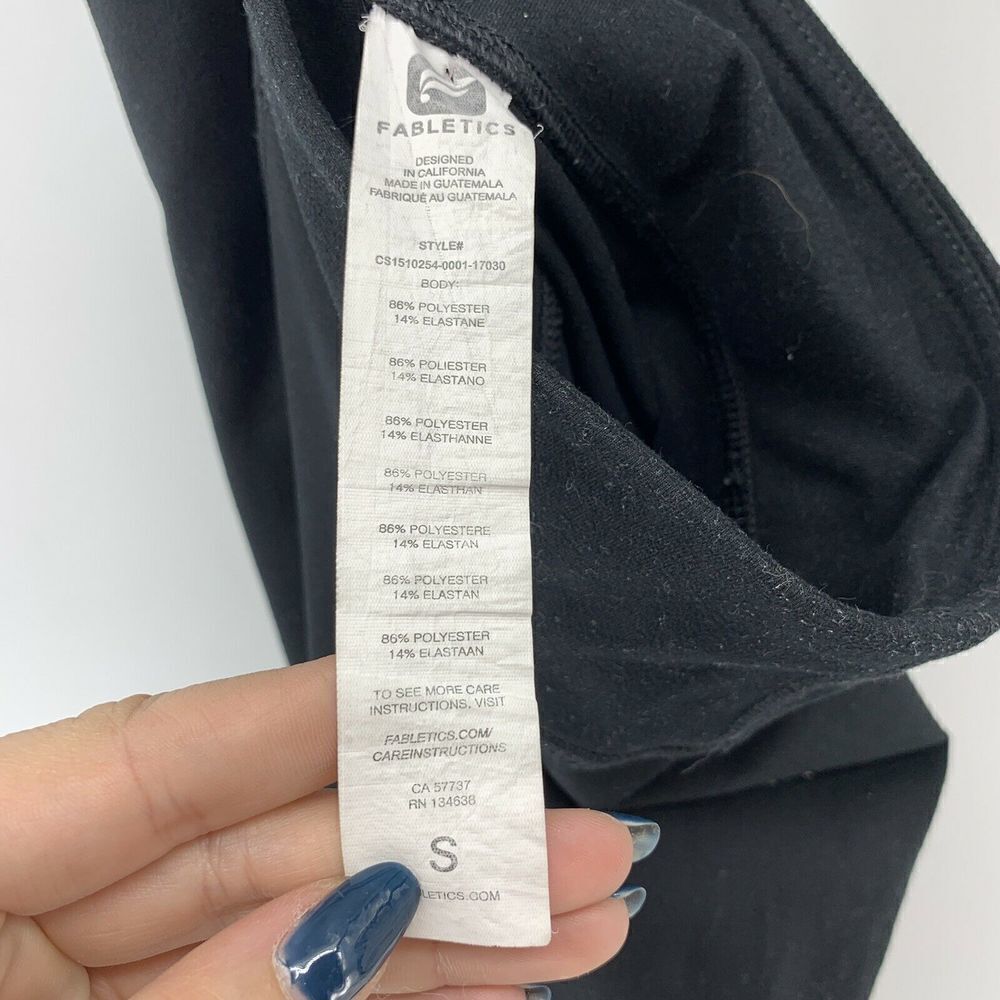 Fabletics Solid Blackcropped Leggingssmall - image 5
